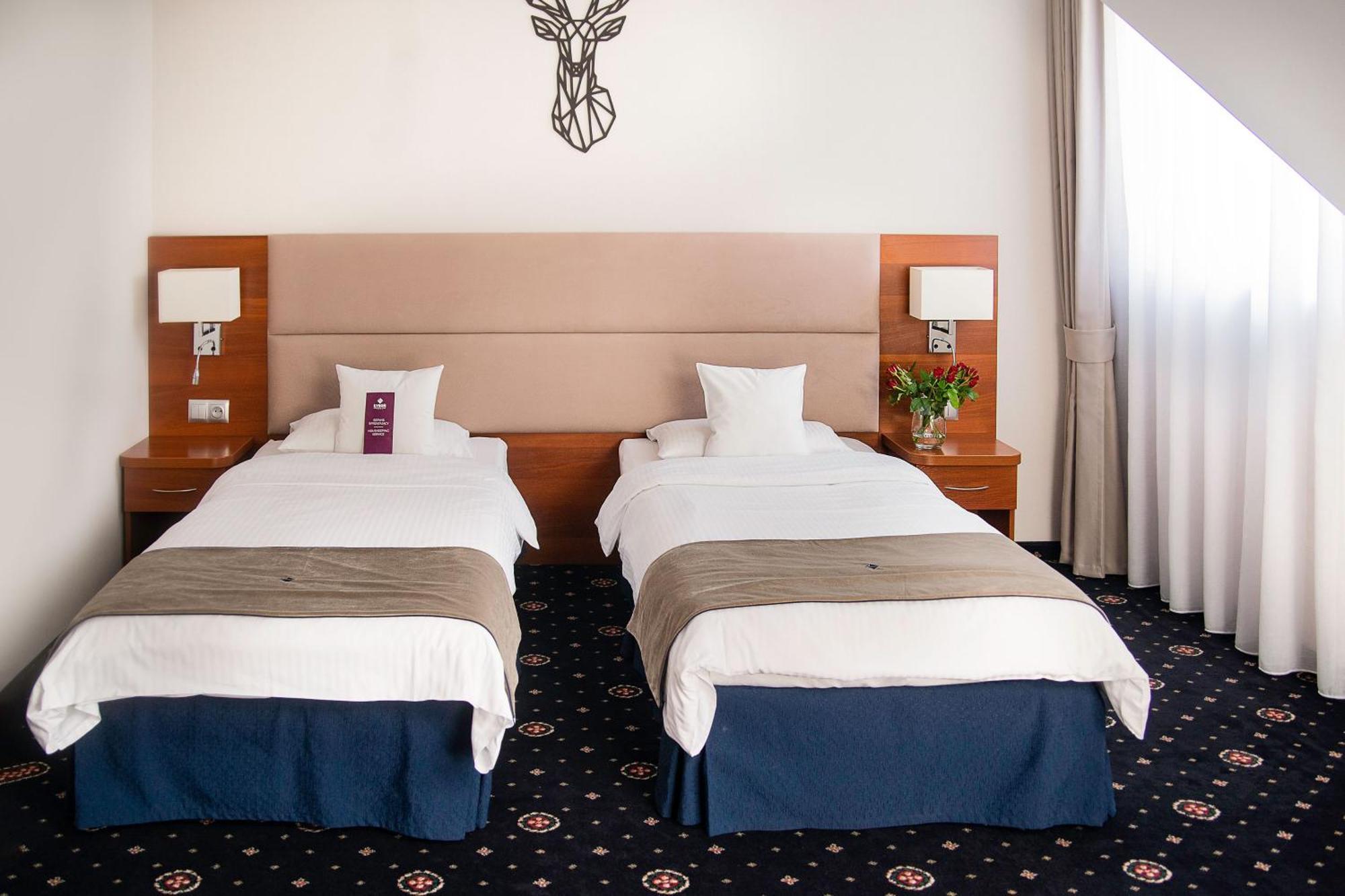 Parkhotel Lyson Inwałd Exteriör bild